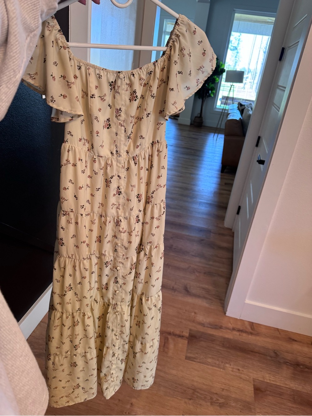 Lulu's Cream Floral Off-Shoulder Tiered Maxi Dress